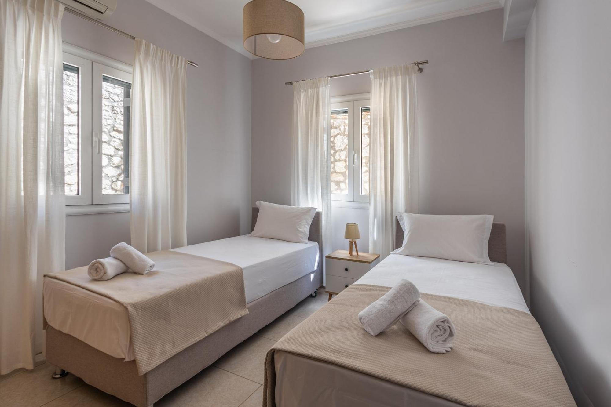 Apartment Plaka's House *